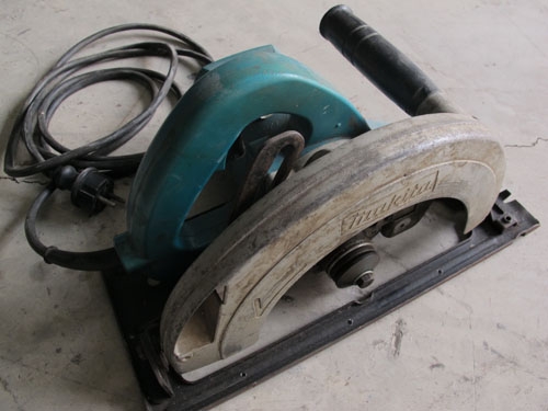 ขายเลื่อยวงเดือน MAKITA แท้รุ่น5900ขนาด9.5นิ้วสวยๆพร้อมใช้