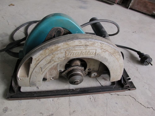 ขายเลื่อยวงเดือน MAKITA แท้รุ่น5900ขนาด9.5นิ้วสวยๆพร้อมใช้