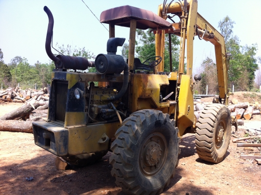 ขายรถคีบไม้ครับตามสภาพเอาไปใช้ประโยชน์ ขายได้ขายเลยไม่มีหลอกลวงแน่นอน ขายรถคีบไม้ครับตามสภาพเอาไปใช้ประโยชน์ ขายได้ขายเลยไม่มีหลอกลวงแน่นอน