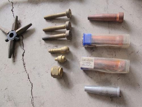 ขายหัวเชื่อมแก๊สพร้อมอะหลั่ยตามภาพทั้งหมด พร้อมใช้ครับ