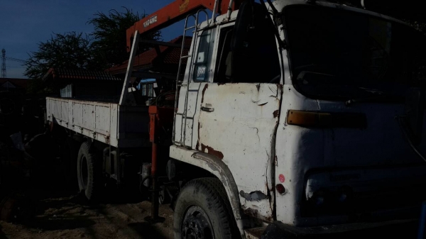 ขายรถ10 ล้อ ติดเครน JCM