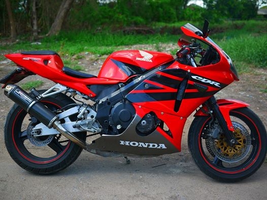 ขาย Cbr400 พร้อมทะเบียนแท้ แฟริ่ง Rc212 พร้อมท่อสูตร เครื่องสดเลย ขาย Cbr400 พร้อมทะเบียนแท้ แฟริ่ง Rc212 พร้อมท่อสูตร เครื่องสดเลย