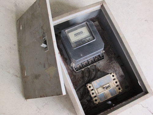 ขายมิเตอร์ไฟพร้อมเบรกเกอร์ไฟ3เฟส 380โวล์ล