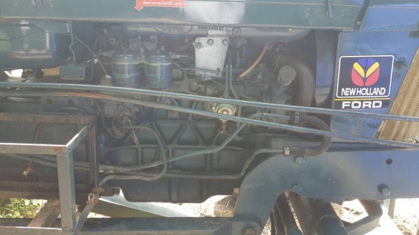 ขาย FORD 6610 ท่อไอดีโต ปั้มแถว เลี้ยวจีโรเตอร์ ทำสีใหม่ ยางล้อหลัง 80\% ท่อไอเสียใหม่ เบาะนั่งใหม่ เช็คปั้มโซล่ามาใหม่ ยังไม่ได้ทำงานเลย เล่มทะเบียนพร้อมโอนปีละ 50 บาท มีผานหน้ากับเครื่องเจาะหลุม ราคา 360,000 บาท