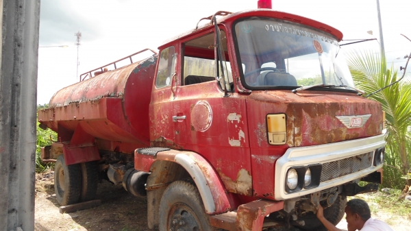 ้ฮีโน่KR  300เครื่องEH  700 ทะเบียน  ม 79  ยาง 900  ต่อดั้มสบายๆครับ