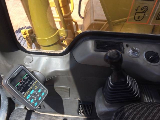 ขายรถแบคโฮ KOMATSU PC130-6 ระบบไฟฟ้าเต็ม รถนอกนำเข้าสภาพสวย สนใจติดต่อ 081-2990958 มีVDOการทำงานครับ ขายรถแบคโฮ KOMATSU PC130-6 ระบบไฟฟ้าเต็ม รถนอกนำเข้าสภาพสวย สนใจติดต่อ 081-2990958 มีVDOการทำงานครับ