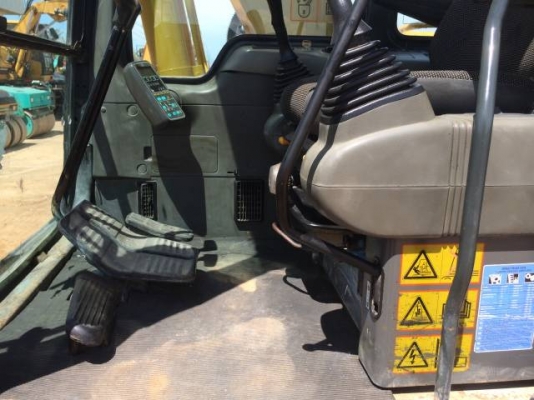 ขายรถแบคโฮ KOMATSU PC130-6 ระบบไฟฟ้าเต็ม รถนอกนำเข้าสภาพสวย สนใจติดต่อ 081-2990958 มีVDOการทำงานครับ ขายรถแบคโฮ KOMATSU PC130-6 ระบบไฟฟ้าเต็ม รถนอกนำเข้าสภาพสวย สนใจติดต่อ 081-2990958 มีVDOการทำงานครับ