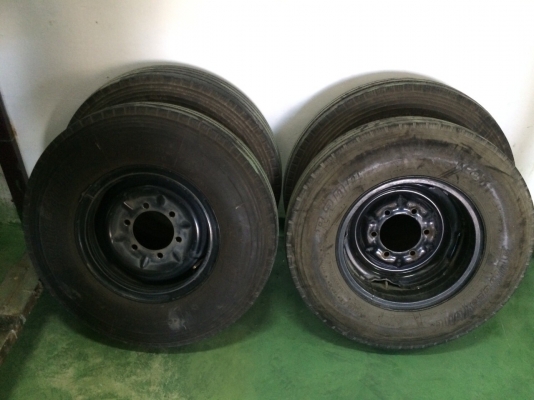 ขาย ยางรถบรรทุก Bidestone พร้อมกะทะ