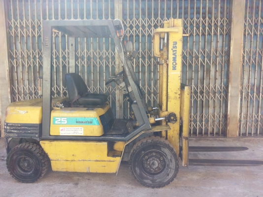 ขายด่วนมาก โฟคลิฟ โคมัสสุ 2.5ตัน ออโต้ เสาฟลูฟรี