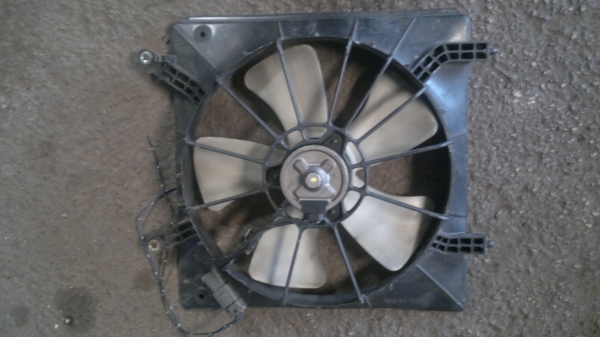 พัดลมหม้อน้ำ HONDA CRV1/2 2002-2006 พัดลมหม้อน้ำ HONDA CRV1/2 2002-2006