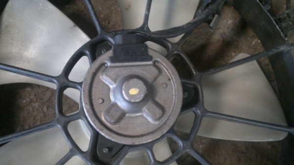 พัดลมหม้อน้ำ HONDA CRV1/2 2002-2006 พัดลมหม้อน้ำ HONDA CRV1/2 2002-2006