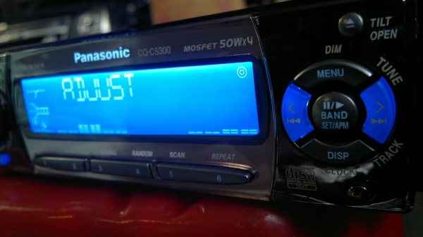 เครื่องเล่น CD/MP3/WMA Panasonic CQ-C5300 50Wx4