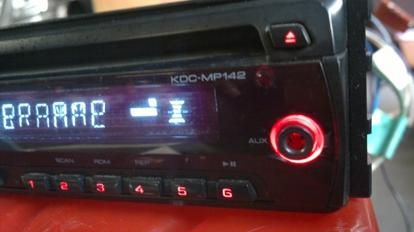 เครื่องเล่น MP3/WMA 50Wx4 KDC-MP142