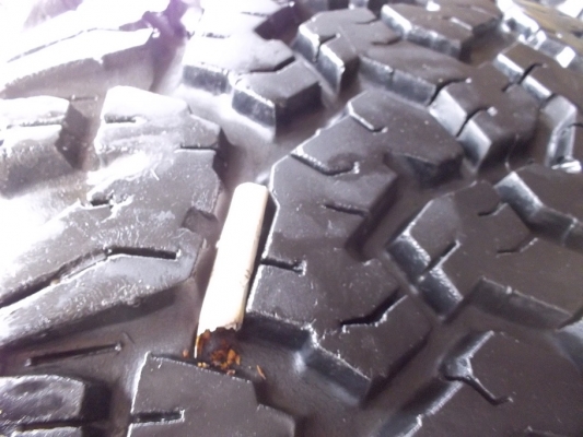 ขายยาง 265-70-16 BF ปี11  4 เส้น  ดอกสวย