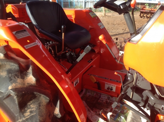 ปัญญาแทรคเตอร์มาแล้ว...จัดมาให้ครับ คูโบต้า L3408พร้อม  ใบมีดตราช้าง โรตาลี่โชคชัย เล่มพร้อม  ส่งฟรีทั่วไทยครับ จัดส่ง จ.ลำปาง