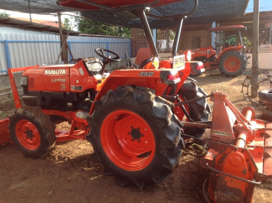 ปัญญาแทรคเตอร์มาแล้ว...จัดมาให้ครับ คูโบต้า L3408พร้อม  ใบมีดตราช้าง โรตาลี่โชคชัย เล่มพร้อม  ส่งฟรีทั่วไทยครับ จัดส่ง จ.ลำปาง