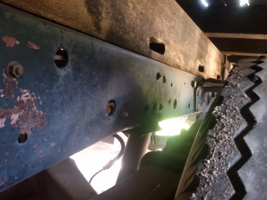 ISUZU NKR 110 Hp เกียร์สั้น ปี 45