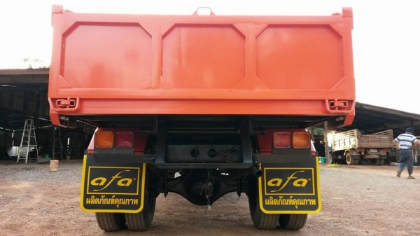 หัวยาวหกล้อดั๊มต่อใหม่ ISUZU HTR  เครื่อง 6BD1 165 แรง อดีตรถการไฟฟ้า วิ่งมาแค่ 180,000 KM. สภาพ 90\%