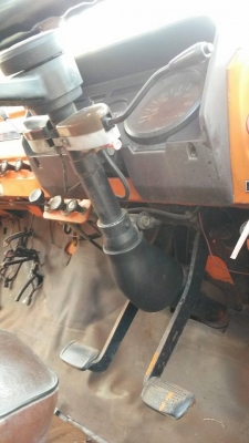 หัวยาวหกล้อดั๊มต่อใหม่ ISUZU HTR  เครื่อง 6BD1 165 แรง อดีตรถการไฟฟ้า วิ่งมาแค่ 180,000 KM. สภาพ 90\%