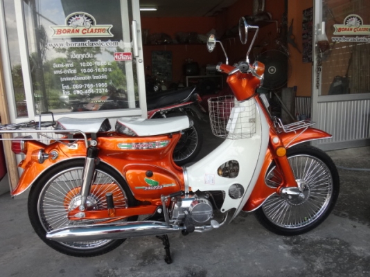 ขายc70โกดังรถโบราณมาใหม่แต่งเต็มสวยๆอีก4คันเครื่องดรีมเครื่องเดิมมีทะเบียนโอนอยู่กทมบางแค(ร้านโบราณคลาสสิคเจ้าเก่า)ไลท์บางแคโทร0897661966