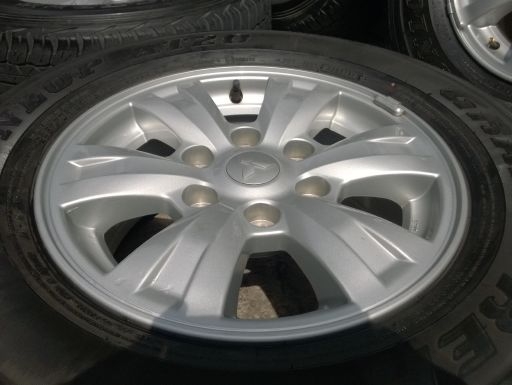 ล้อแม็ก Mitsubishi Triton-plus ขอบ 16 กว้าง 7 ออฟ38 พร้อมยาง Dunlop Grandtrek 245-70-16 ปี12 สภาพพร้อมใช้ มีรอยนิดเดียว ราคา 4 วง 11,500 บาท