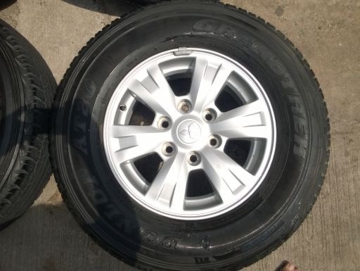 ล้อแม็ก Mitsubishi Triton-plus ขอบ 16 กว้าง 7 ออฟ38 พร้อมยาง Dunlop Grandtrek 245-70-16 ปี12 สภาพพร้อมใช้ มีรอยนิดเดียว ราคา 4 วง 11,500 บาท
