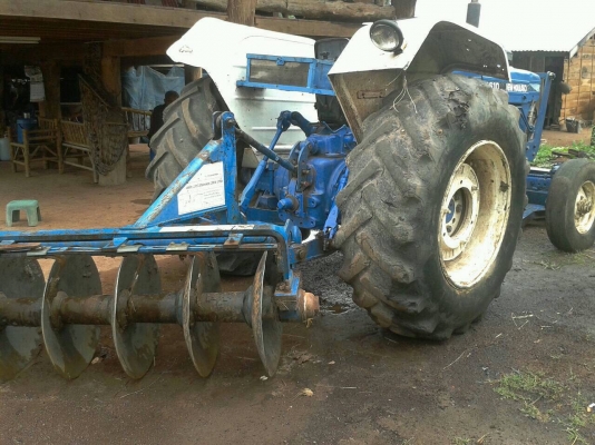 ขายด่วน รถไถ Ford