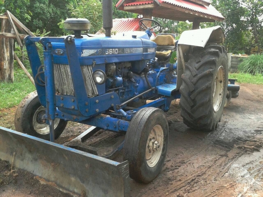 ขายด่วน รถไถ Ford