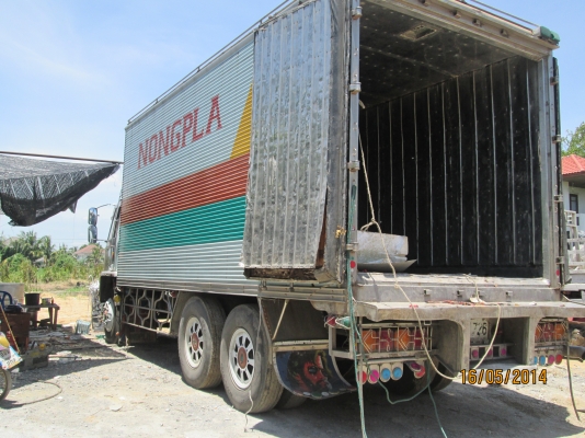 ISUZU-10ล้อ.เครื่อง6HH1.195.ตู้เปียก6.20เมตร.ถูกๆ....มัดจำแล้วครับ... ISUZU-10ล้อ.เครื่อง6HH1.195.ตู้เปียก6.20เมตร.ถูกๆ....มัดจำแล้วครับ...