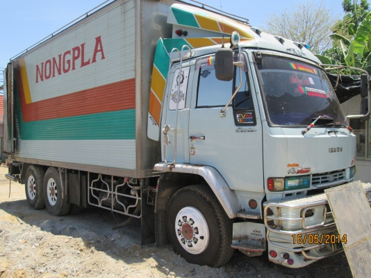 ISUZU-10ล้อ.เครื่อง6HH1.195.ตู้เปียก6.20เมตร.ถูกๆ....มัดจำแล้วครับ...