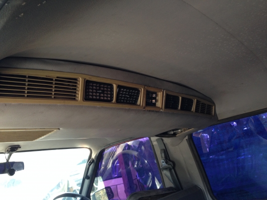 toyota ตู้เล็ก