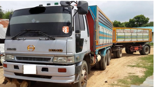 ขายดาวน์ รถ สิบล้อ HINO FM 3M 240 แรง ติดก๊าช พ่วงแม่ลูก ดั้มมิเนียม รถยังวิ่งงานอยู่ สนใจนัดดูรถได้