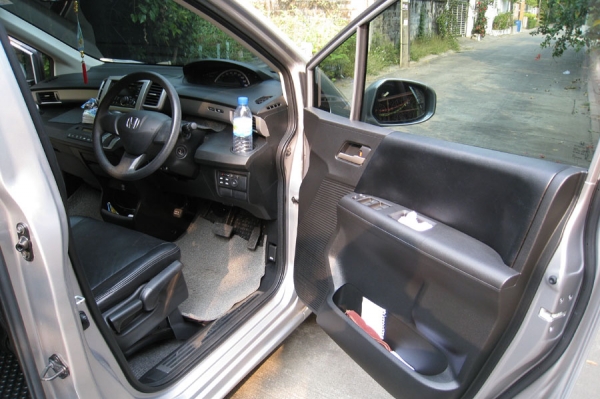 ฝากขาย HONDA FREED Minor Change หรือแลกรถครับ ฝากขาย HONDA FREED Minor Change หรือแลกรถครับ