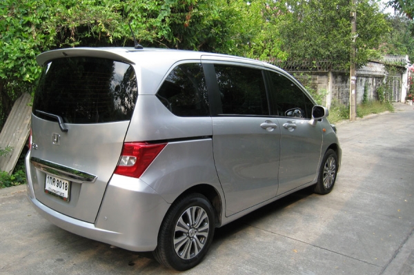 ฝากขาย HONDA FREED Minor Change หรือแลกรถครับ ฝากขาย HONDA FREED Minor Change หรือแลกรถครับ