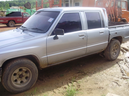 ฮีโร่ 4 ประตู ฮีโร่ 4 ประตู