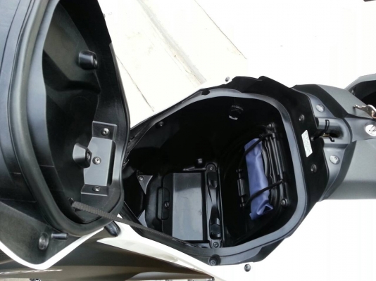 ขายHONDA NC700X COMBINED ABS รับรถ ธ.ค.2012 จดทะเบียน เม.ย.2014 รถออกศูนย์บิ๊กวิง 4แสนกว่า+ของแต่งติดศูนย์ครบๆกว่า7หมื่น สภาพใหม่ ใช้งานน้อย4,8xxกม. ทะเบียนแท้  รายการขแงแต่ง ชุดต่อบังโคลนหน้า ไฟเดย์ไลท์PIAA ชิล118BIKE การ์ดปลายแฮนRISOMA กันล้มSW MOTECH แ