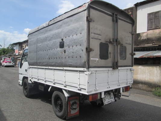 ขาย Isuzu NKR 4ล้อ รถห้าง 100แรงม้า ปี05. ขาย Isuzu NKR 4ล้อ รถห้าง 100แรงม้า ปี05.