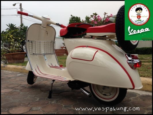 ขายเวสป้า 64 สีขาวครีม อุปกรณ์ชุบโครเมี่ยมทั้งคัน