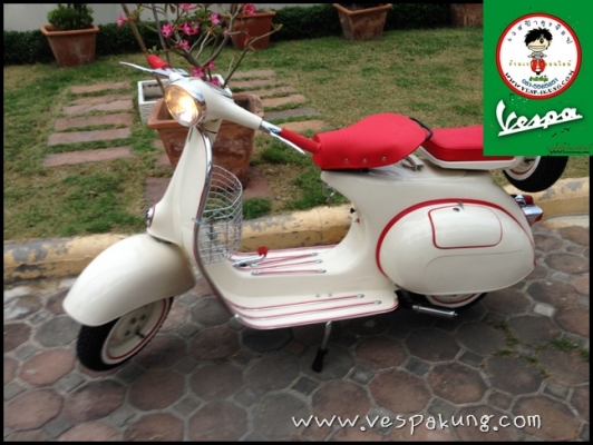 ขายเวสป้า 64 สีขาวครีม อุปกรณ์ชุบโครเมี่ยมทั้งคัน