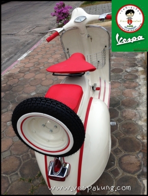 ขายเวสป้า 64 สีขาวครีม อุปกรณ์ชุบโครเมี่ยมทั้งคัน