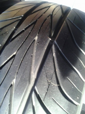 ขายยาง SONAR 195-55-15 ปี11 ดอกเต็ม ไม่บวม ไม่กินข้าง พร้อมใส่ถ่วง คู่ละ 1,400 บาท ขายยาง SONAR 195-55-15 ปี11 ดอกเต็ม ไม่บวม ไม่กินข้าง พร้อมใส่ถ่วง คู่ละ 1,400 บาท