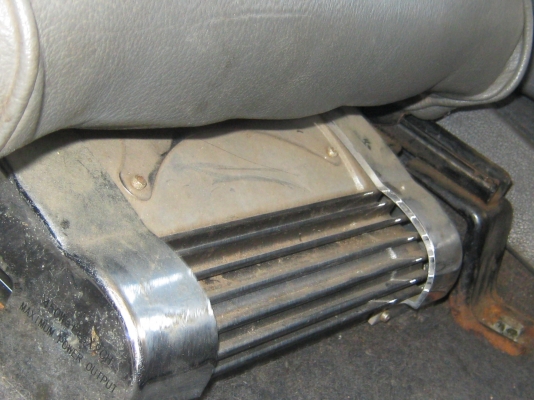 ขายรถกระบะไมตี้ x รุ่นพิเศษลักชูรี่ ปี 96 ติดเครื่องเสียงชุดใหญ่เพาเวอร์แอมป์ 2 ตัวดังกระหึ่ม