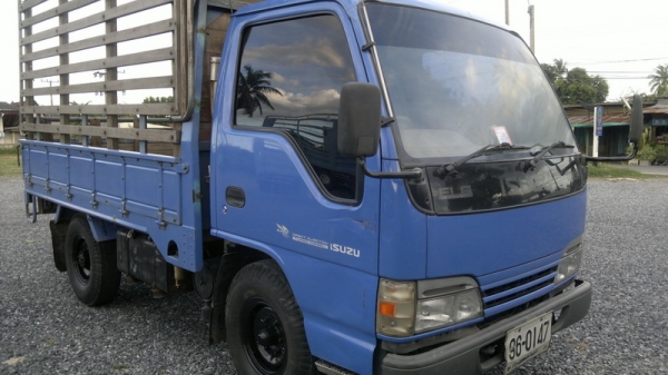 ขายรถบรรทุก 4 ล้อ เล็ก  NKR 100 เทอร์โบ รุ่นยูโรทู หัวกาตูน