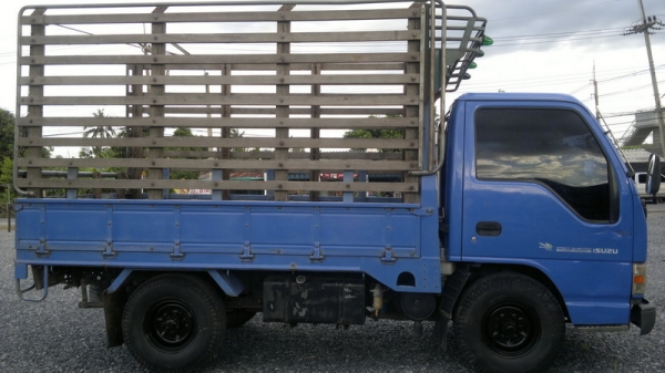 ขายรถบรรทุก 4 ล้อ เล็ก  NKR 100 เทอร์โบ รุ่นยูโรทู หัวกาตูน