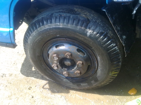 ขายหกล้อ ISUZU NPR 115 ขายหกล้อ ISUZU NPR 115