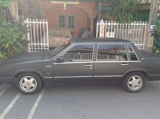 ขาย volvo 740 ดำด้านดุๆ เท่ๆ ราคา 100,000 บาท หรือแลกมอเตอร์ไซค์ CB-400 ติดต่อคุณเอ๋ 092-6356419