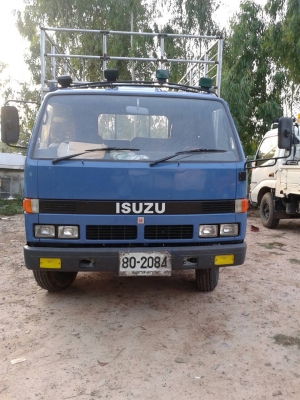 ขาย ISUZU NPR 6ล้อ เครื่อง4BD1 115แรง รถห้างแท้