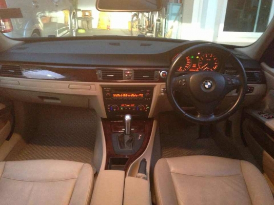 BMW 320i SE