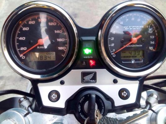 ต้ำพระราม2ขาย HONDA CB400 VTEC 2 ปี2002 สภาพนางฟ้า อินวอย์สรรพสามิตแท้ เทคเปิดทุกเกียร์ เก็บงานสวยเรียบร้อยทั้งคัน
