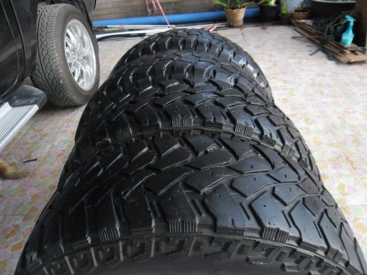 ล้อกะทะ+BF KM2 245/75/16 ปี 10 1 ชุดขาย 8500 บาท ล้อกะทะ+BF KM2 245/75/16 ปี 10 1 ชุดขาย 8500 บาท